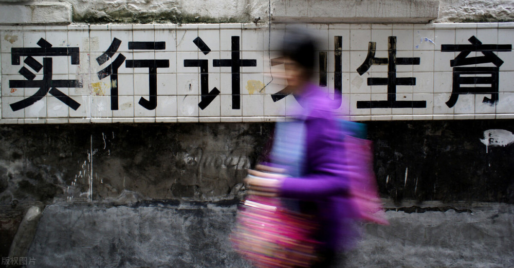  德甲外援政策调整，各队引援策略生变  